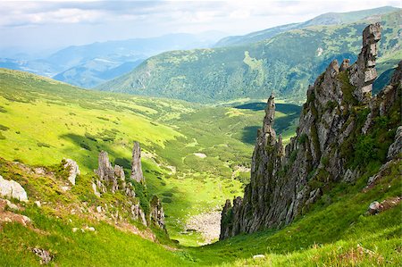 simsearch:400-04886689,k - Beautiful mountains landscape in Carpathian Foto de stock - Super Valor sin royalties y Suscripción, Código: 400-04882805