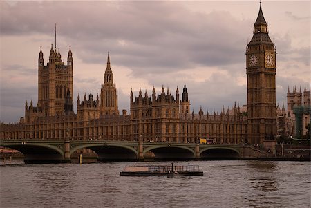 river bus - Big Ben and Parliament at sunset light Stock Photo - Budget Royalty-Free & Subscription, Code: 400-04894399