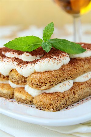 simsearch:400-05230772,k - Traditional Italian dessert tiramisu on white plate Foto de stock - Royalty-Free Super Valor e Assinatura, Número: 400-04895701