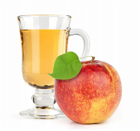 simsearch:400-05911768,k - red apple fruit with juice Photographie de stock - Aubaine LD & Abonnement, Code: 400-04898913