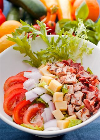 simsearch:400-08573799,k - fresh classic caesar salad ,healthy meal ,MORE DELICIOUS FOOD ON PORTFOLIO Stockbilder - Microstock & Abonnement, Bildnummer: 400-04899277