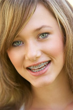 simsearch:400-04890006,k - Portrait Of Girl Smiling Stock Photo - Budget Royalty-Free & Subscription, Code: 400-04890005