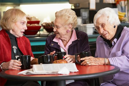 simsearch:400-04890264,k - Senior women drinking tea together Stock Photo - Budget Royalty-Free & Subscription, Code: 400-04890287
