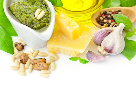 simsearch:400-08890289,k - Fresh Pesto and its ingredients / isolated on white Foto de stock - Royalty-Free Super Valor e Assinatura, Número: 400-04890764