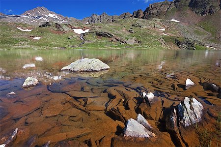 ssnowball (artist) - Small mountain lakes after a frozen night during summer Foto de stock - Super Valor sin royalties y Suscripción, Código: 400-04890854