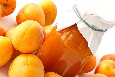 simsearch:400-06639321,k - apricot jam in the pot and fresh ripe apricots Stock Photo - Budget Royalty-Free & Subscription, Code: 400-04892997