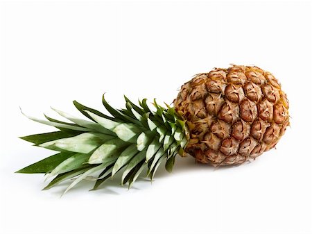 simsearch:400-04315300,k - fresh pineapple on a white background Foto de stock - Super Valor sin royalties y Suscripción, Código: 400-04904055