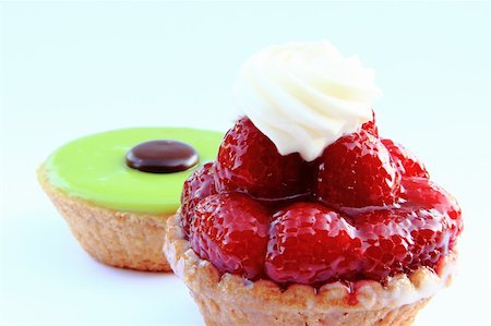 raspberry and pistachio tartlets Stock Photo - Budget Royalty-Free & Subscription, Code: 400-04908949