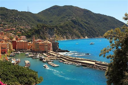 simsearch:400-07550760,k - Aerial view on small italian town and bay on Mediterranean Sea in Liguria, Italy. Foto de stock - Royalty-Free Super Valor e Assinatura, Número: 400-04902210