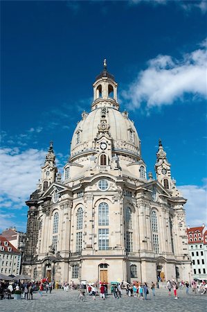 evangelical cathedral - Frauenkirche cathedral (Mother of God Church) at Dresden Foto de stock - Super Valor sin royalties y Suscripción, Código: 400-04902694