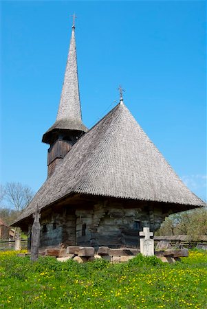 simsearch:845-03552840,k - old wooden church in Maramures Stock Photo - Budget Royalty-Free & Subscription, Code: 400-04914121