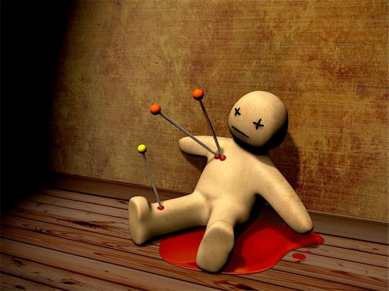 Dark series - voodoo doll, pierced with pins Photographie de stock - Libre de Droits (LD), Artiste: frenta, Le code de l’image : 400-04914404