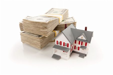 simsearch:400-06770104,k - Small House with Stacks of Hundred Dollar Bills Isolated on a White Background. Foto de stock - Super Valor sin royalties y Suscripción, Código: 400-04916721