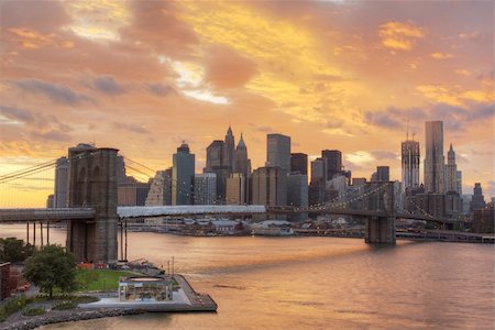 Brooklyn Bridge in Downtown Manhattan and the Financial District. Stock Photo - Budget Royalty-Free & Subscription, Code: 400-04924405