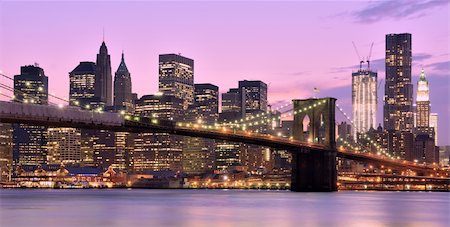 simsearch:400-05750559,k - Brooklyn Bridge and Lower Manhattan skyline in New York City. Photographie de stock - Aubaine LD & Abonnement, Code: 400-04924444
