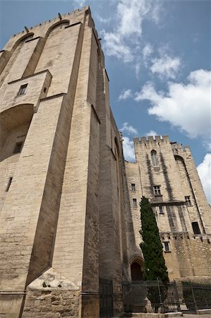 pape (religion) - Beautiful shot of the palace of the popes in Avignon, Provence, France. Photographie de stock - Aubaine LD & Abonnement, Code: 400-04925448