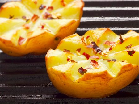 simsearch:400-04925828,k - close up of baked potatoes Stock Photo - Budget Royalty-Free & Subscription, Code: 400-04925827