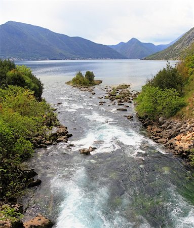 simsearch:400-04913744,k - Ljuta river delta in Bay of Kotor Photographie de stock - Aubaine LD & Abonnement, Code: 400-04922032