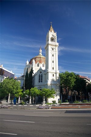 simsearch:400-07123647,k - San Manuel and San Benito church at Madrid Spain Stock Photo - Budget Royalty-Free & Subscription, Code: 400-04923977