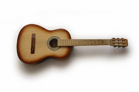 simsearch:400-07301387,k - old acoustic guitar with soft shadow on white Foto de stock - Super Valor sin royalties y Suscripción, Código: 400-04934904