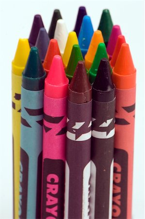 simsearch:400-05044785,k - Multi coloured crayons against a plain background Stockbilder - Microstock & Abonnement, Bildnummer: 400-04937514