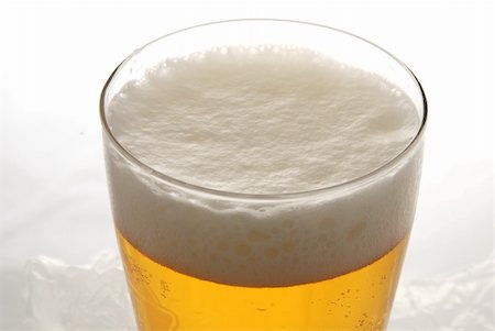 simsearch:400-04430159,k - A pint of beer in closeup Stock Photo - Budget Royalty-Free & Subscription, Code: 400-04938815