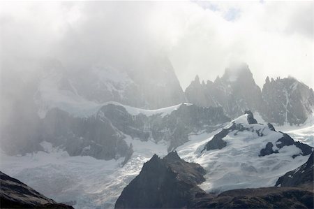 pitons - el chalten - patagonia Foto de stock - Super Valor sin royalties y Suscripción, Código: 400-04938823