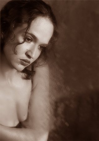 simsearch:400-04479015,k - Portrait of the woman in reflection of a wet mirror. b/w+sepia Stock Photo - Budget Royalty-Free & Subscription, Code: 400-04939985