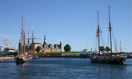 parties boats - Helsingor:  harbour, ships and castle Kronborg Stock Photo - Budget Royalty-Free & Subscription, Code: 400-04932467