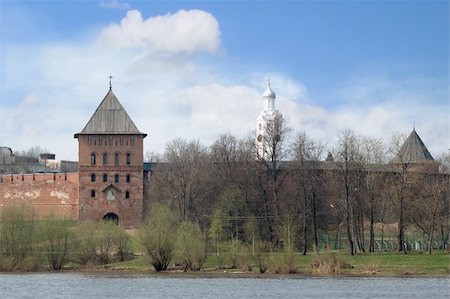 Walls and towers of Velikiy Novgorod Kremlin,view from Volkhov river, Russia Photographie de stock - Aubaine LD & Abonnement, Code: 400-04933478