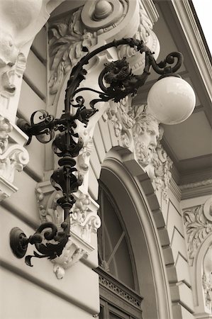 simsearch:400-04012587,k - Architectural detail of Cuza University in Iasi/Romania building. Stockbilder - Microstock & Abonnement, Bildnummer: 400-04946119