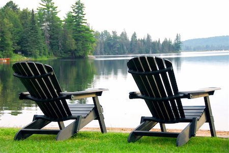 simsearch:400-03929357,k - Two wooden chairs on a lake shore in the evening Foto de stock - Super Valor sin royalties y Suscripción, Código: 400-04946479