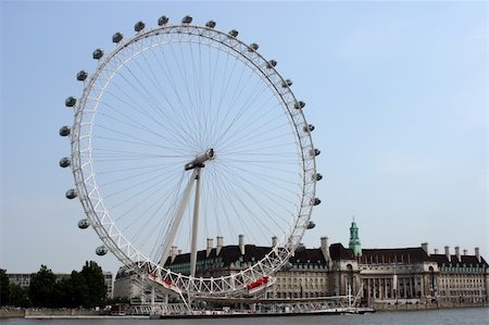 The London Eye Ferris wheel on the River Thames, London. Stock Photo - Budget Royalty-Free & Subscription, Code: 400-04942027