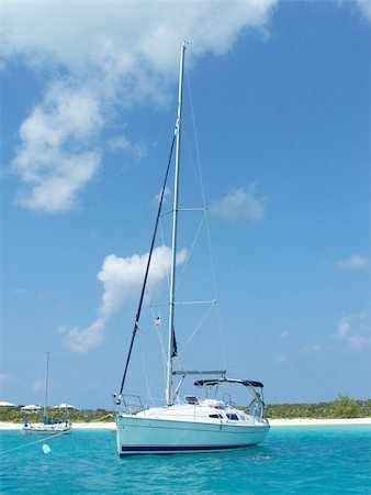 sailboat racing - Sailing the Florida Keys in a small sailboat Stock Photo - Budget Royalty-Free & Subscription, Code: 400-04943003