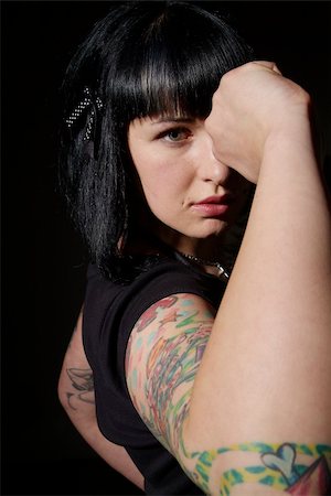 simsearch:400-04996782,k - the elbow of a young woman with tattoos Foto de stock - Super Valor sin royalties y Suscripción, Código: 400-04951279