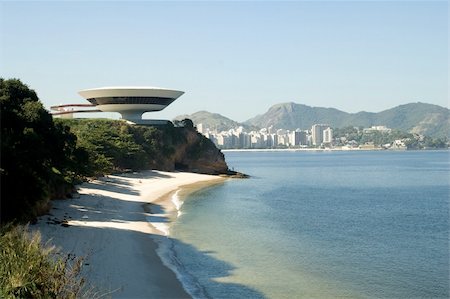 Niemeyer Museum of Contemporary Arts Photographie de stock - Aubaine LD & Abonnement, Code: 400-04951416