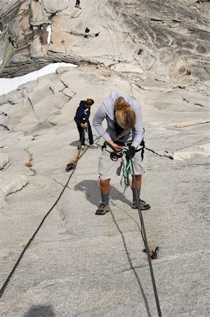 Females climbing Half Dome before the cables are up. Photographie de stock - Aubaine LD & Abonnement, Code: 400-04952080
