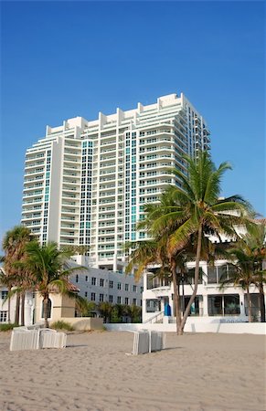 florida beach with hotel - Luxury beach front condominiums Stock Photo - Budget Royalty-Free & Subscription, Code: 400-04964569
