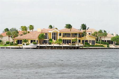 Hot real estate for luxury homes in Florida Stock Photo - Budget Royalty-Free & Subscription, Code: 400-04965900