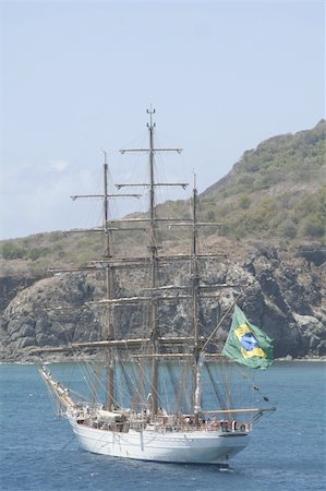 fernando de noronha - The "White Swan" sail ship, in Fernando de Noronha, Brazil. Fotografie stock - Microstock e Abbonamento, Codice: 400-04966193