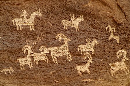 prehistoric pictographs - Prehistoric rock art; animal figures Stock Photo - Budget Royalty-Free & Subscription, Code: 400-04968001