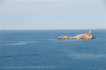 simsearch:400-03938558,k - sea view with coast of Elba Island, Italy Foto de stock - Super Valor sin royalties y Suscripción, Código: 400-04968217
