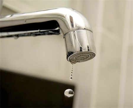 simsearch:400-04026996,k - Water tap closeup Stock Photo - Budget Royalty-Free & Subscription, Code: 400-04969027