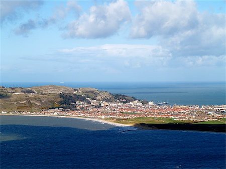 simsearch:400-06132960,k - A view of Llandudno from the summit of Conwy Mountain, Conwy, Snowdonia, North Wales. Foto de stock - Super Valor sin royalties y Suscripción, Código: 400-04969091