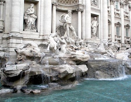 fontäne - Rome the famous Trevi Fountain Stock Photo - Budget Royalty-Free & Subscription, Code: 400-04960321
