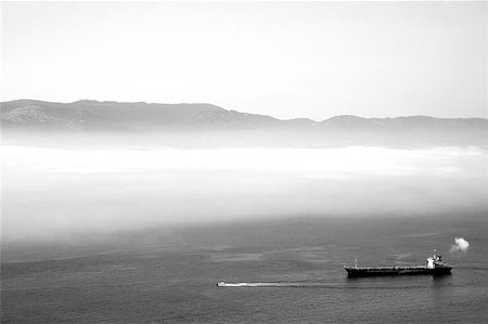 a photo taken on the rock of gibraltar looking at the spanish coast Foto de stock - Super Valor sin royalties y Suscripción, Código: 400-04974786
