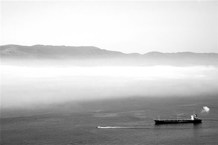 a photo taken on the rock of gibraltar looking at the spanish coast Fotografie stock - Microstock e Abbonamento, Codice: 400-04974786