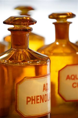 scientific research old - An image of vintage chemical bottles in a pharmacy. Stock Photo - Budget Royalty-Free & Subscription, Code: 400-04974903