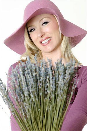 simsearch:400-05131187,k - A female holding a bunch of dried lavender in her hands, Stock Photo - Budget Royalty-Free & Subscription, Code: 400-04977349