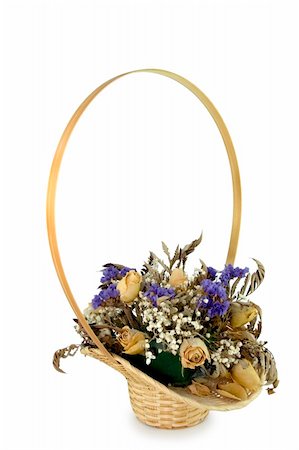 dried leaf ornaments - Basket with dried bouquet. Clipping path included. Stock Photo - Budget Royalty-Free & Subscription, Code: 400-04978270